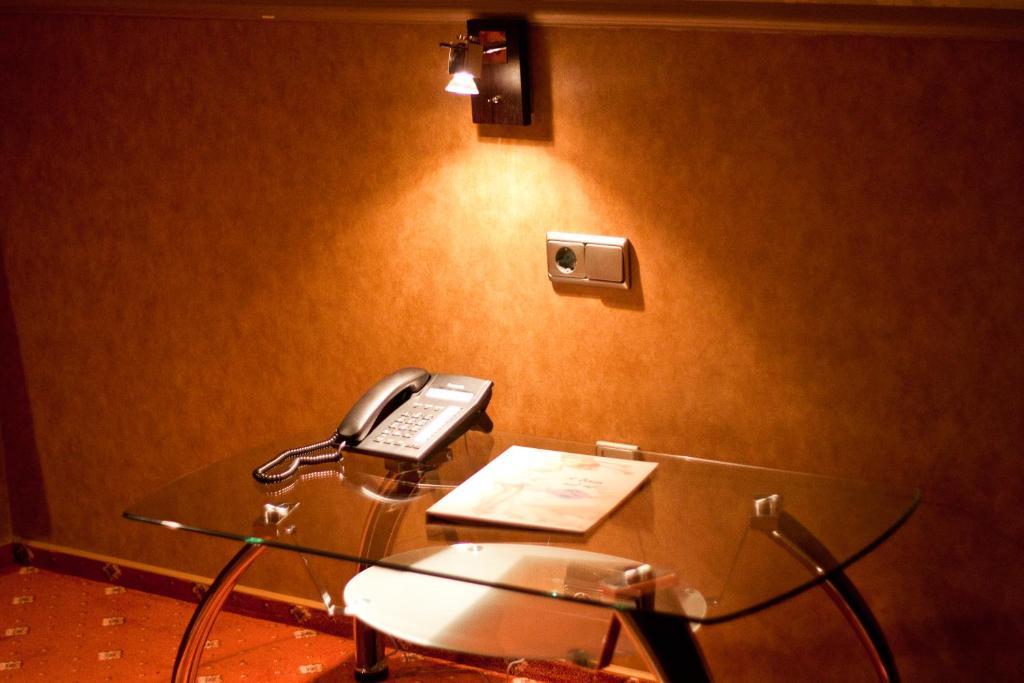 Road Star Hotel Dnipro Habitación foto
